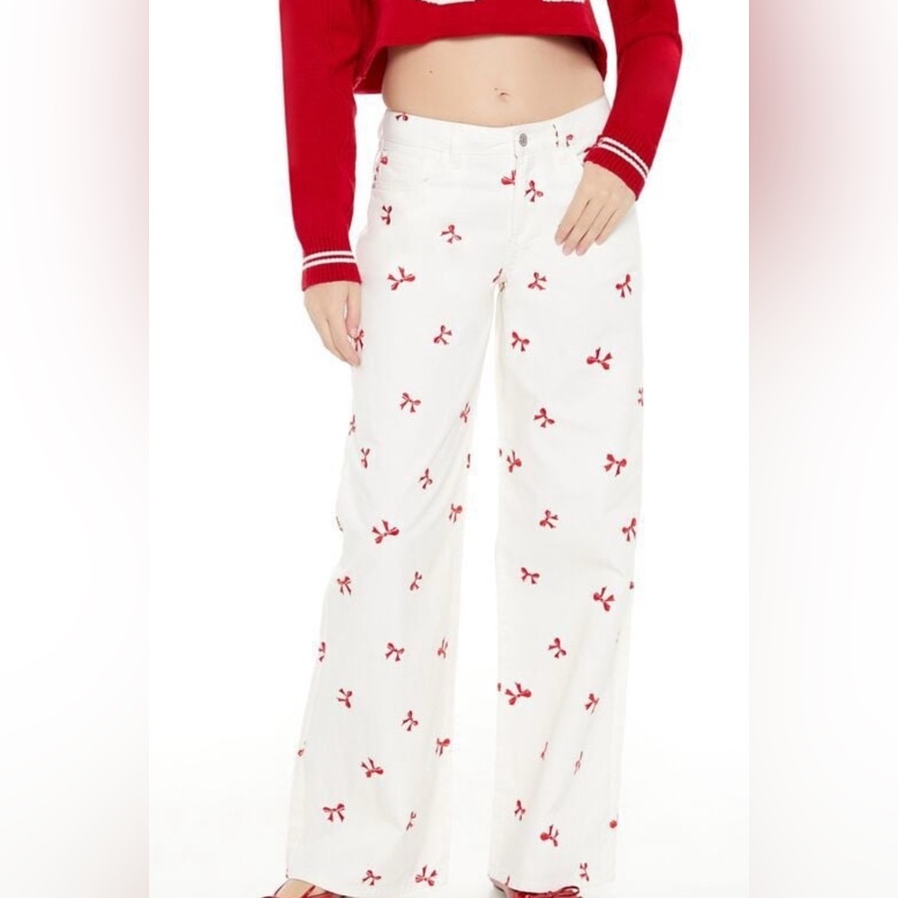 Bow Embroidered Baggy Pants